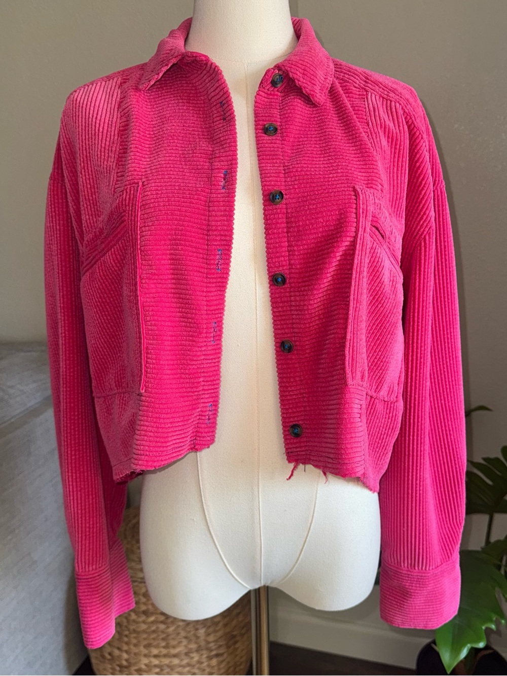 Urban Outfitters BDG Pink Corduroy Cropped Shacket Jacket Small Crop Button Up S